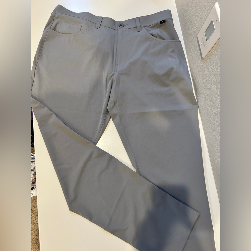 Travis Matthews gray athletic golf pants- size 36